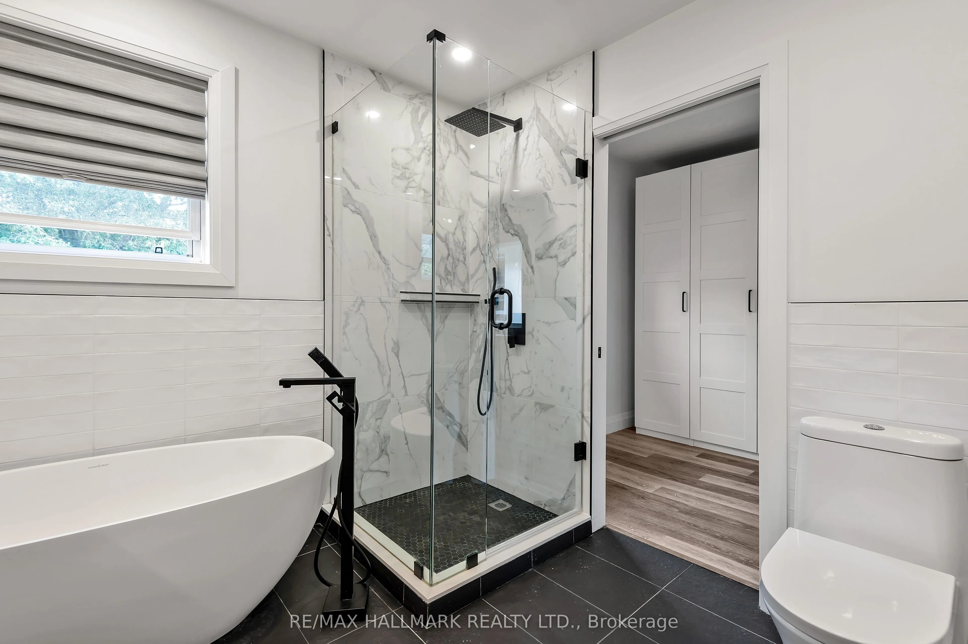 28 Wineva Avenue, #upper