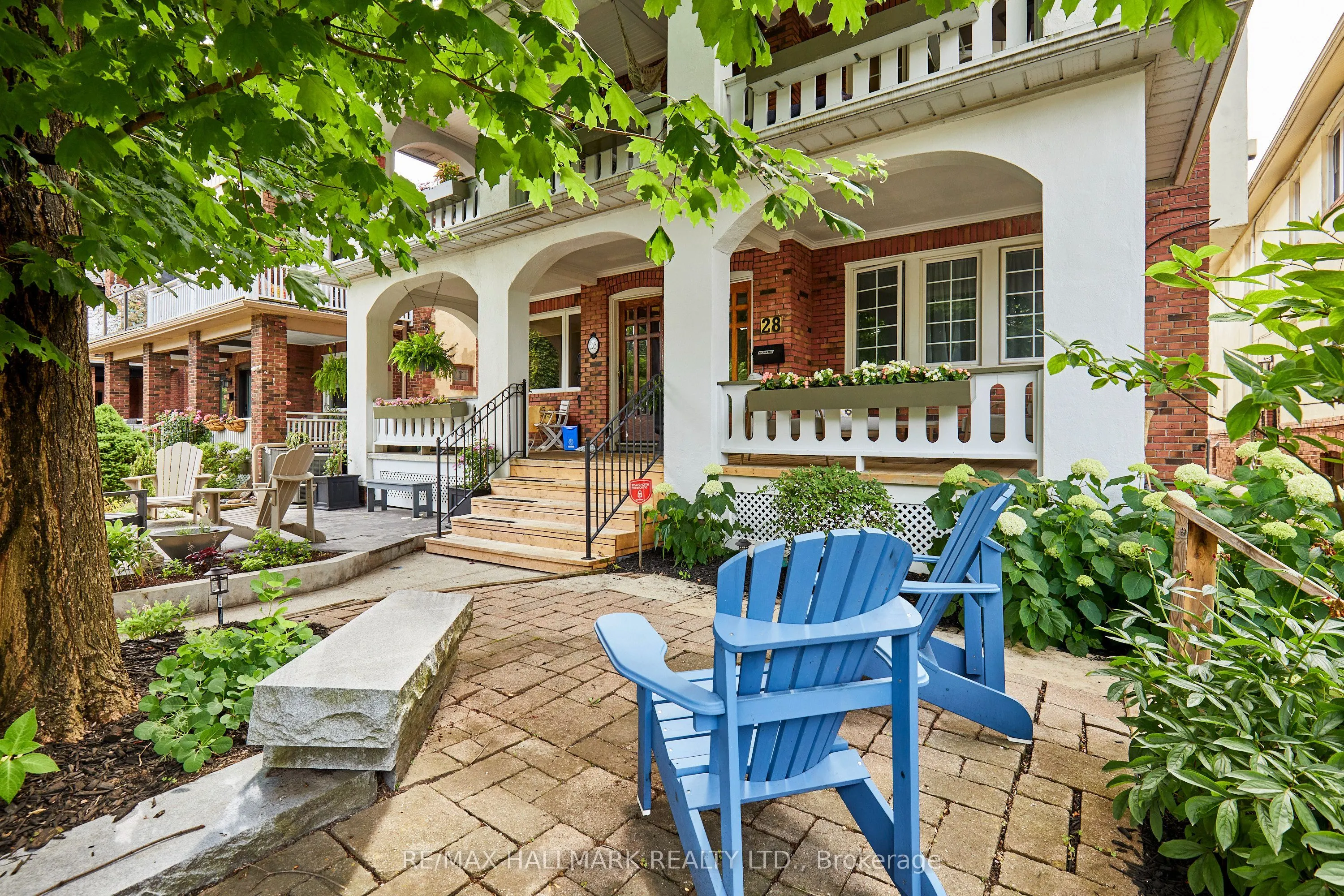 28 Wineva Avenue, #upper