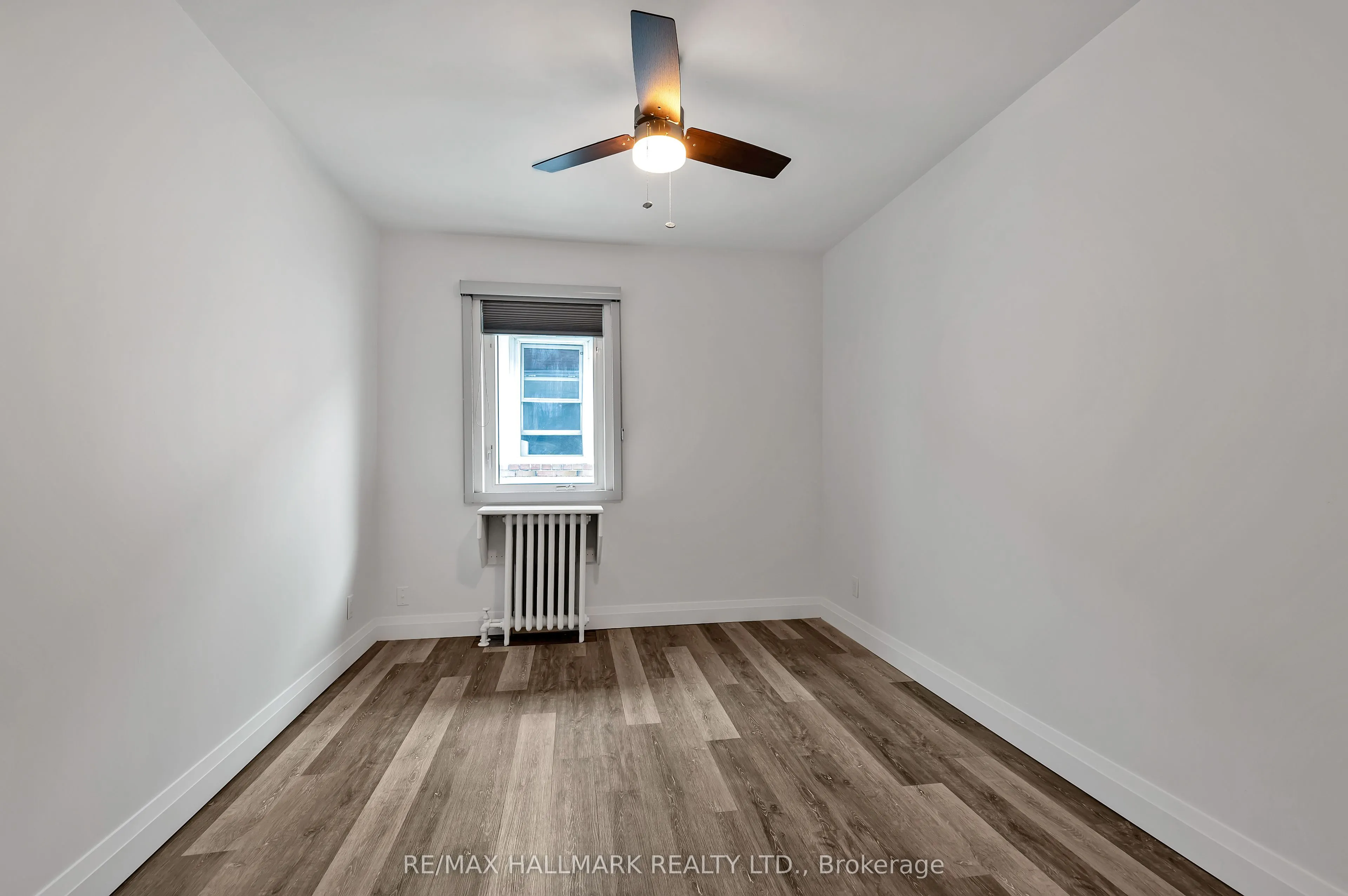 28 Wineva Avenue, #upper