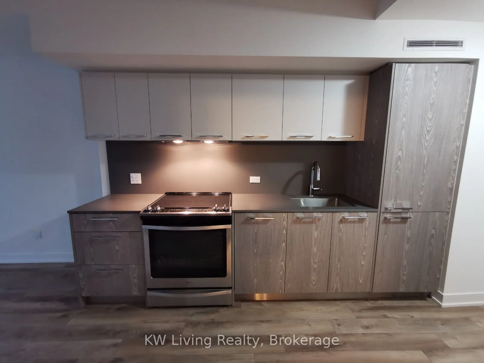 25 Baseball Place, #409