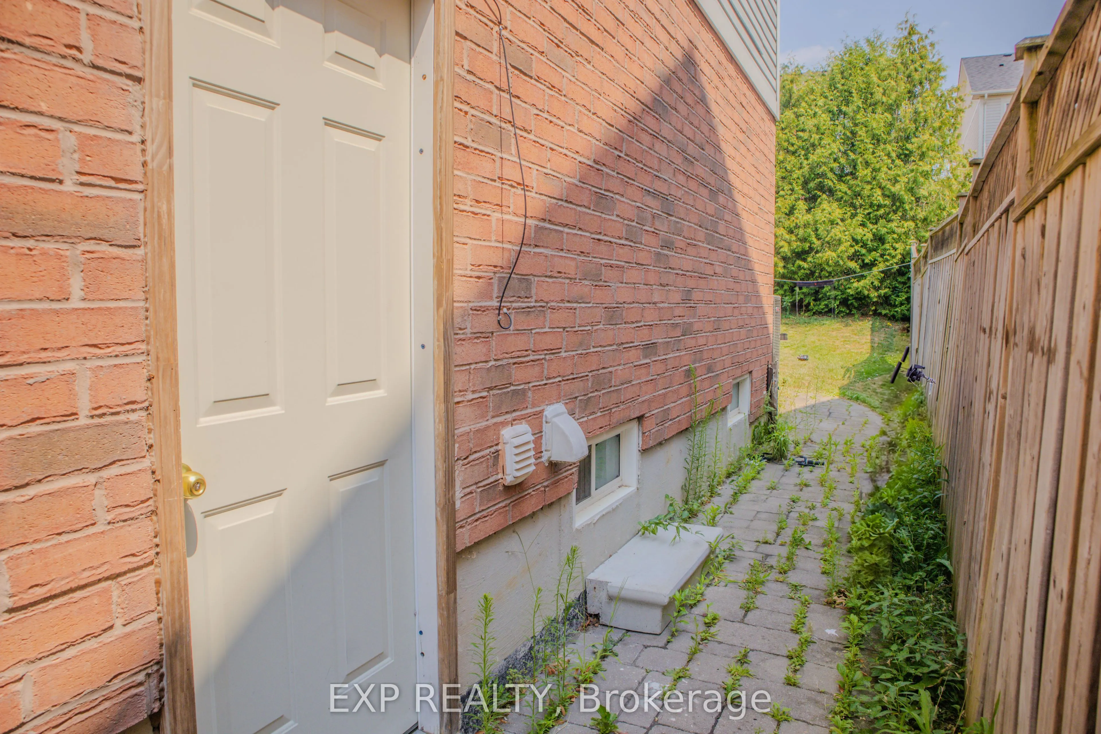 136 Kirkland Place