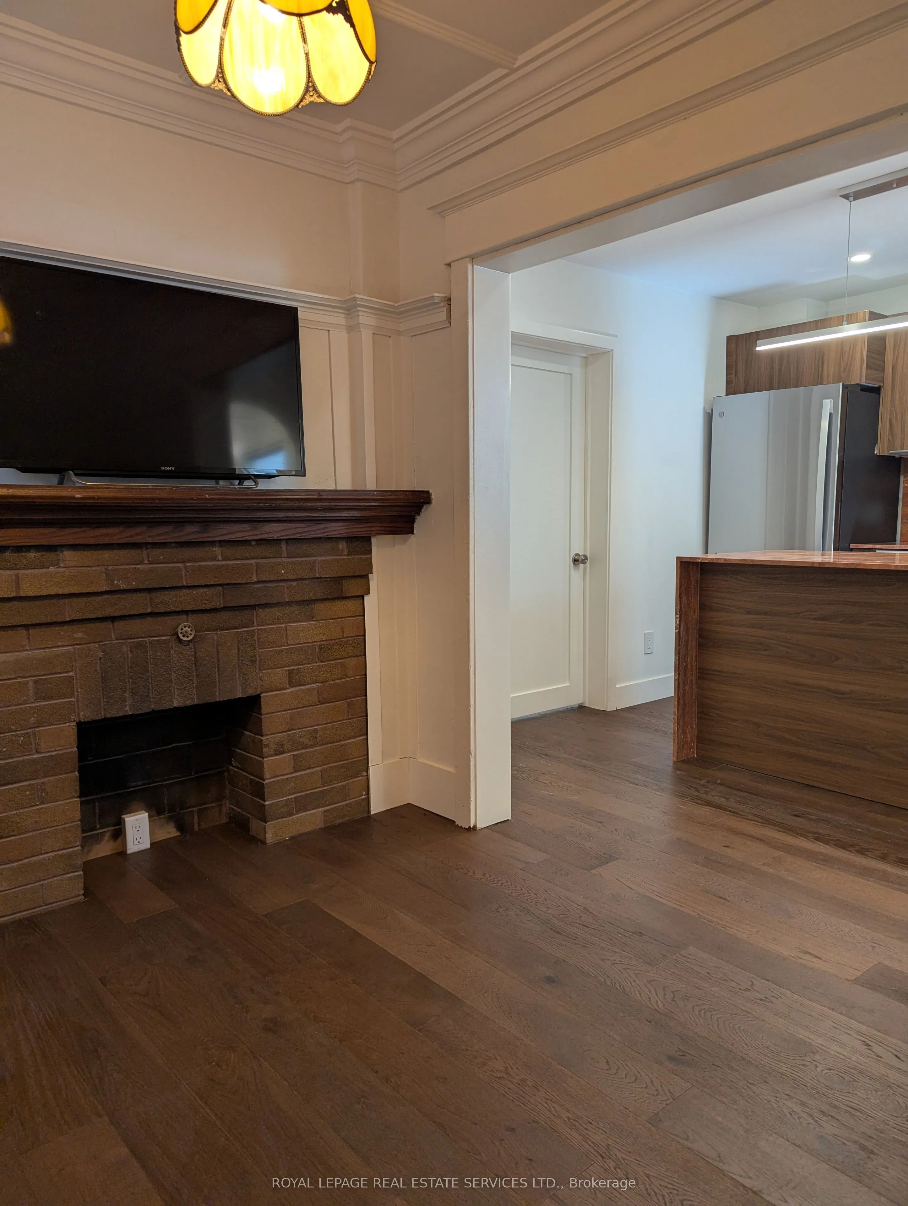 264A Hastings Avenue, #Main