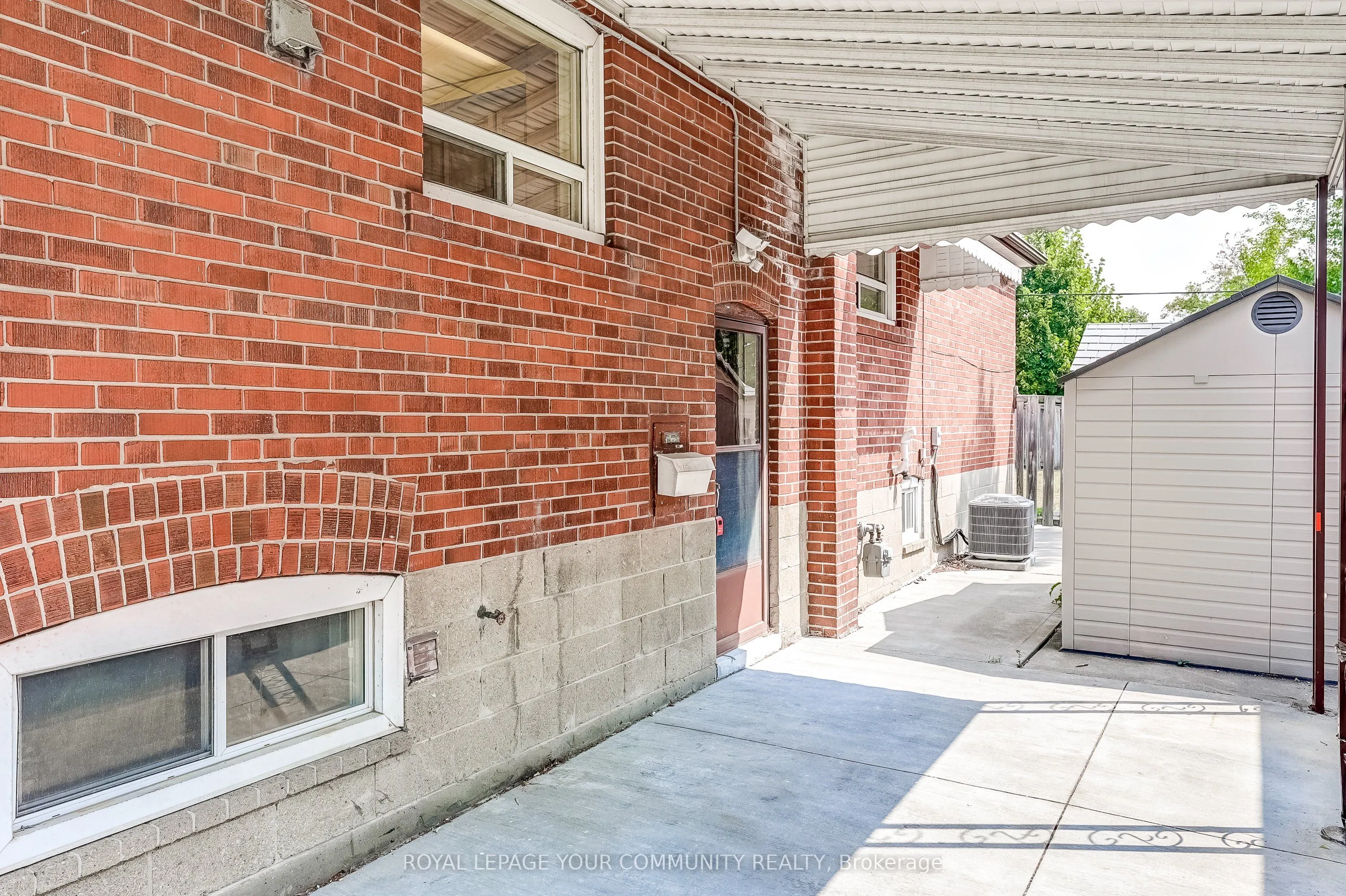 1285 Pharmacy Avenue
