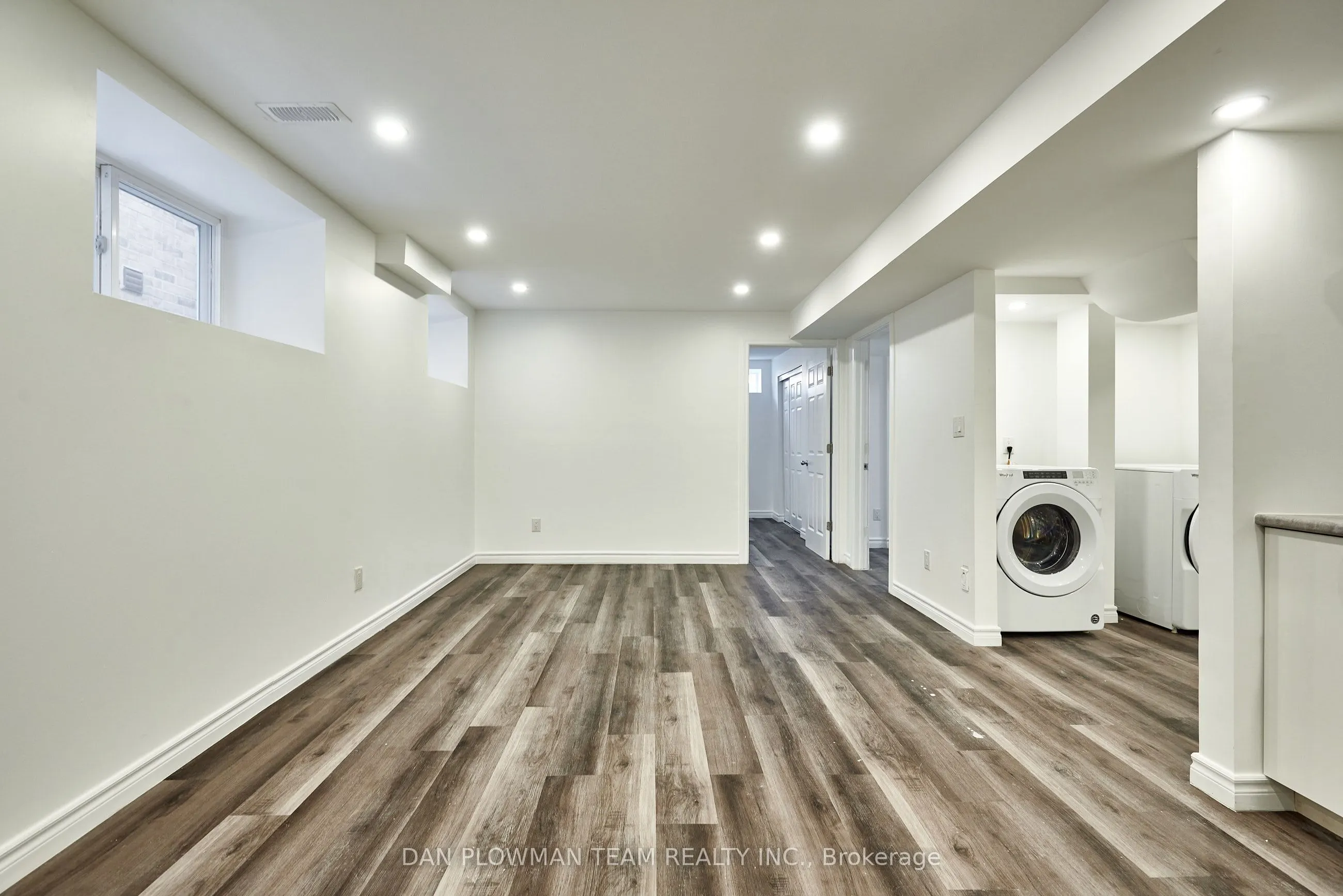 10 St. Ives Crescent, #Basement