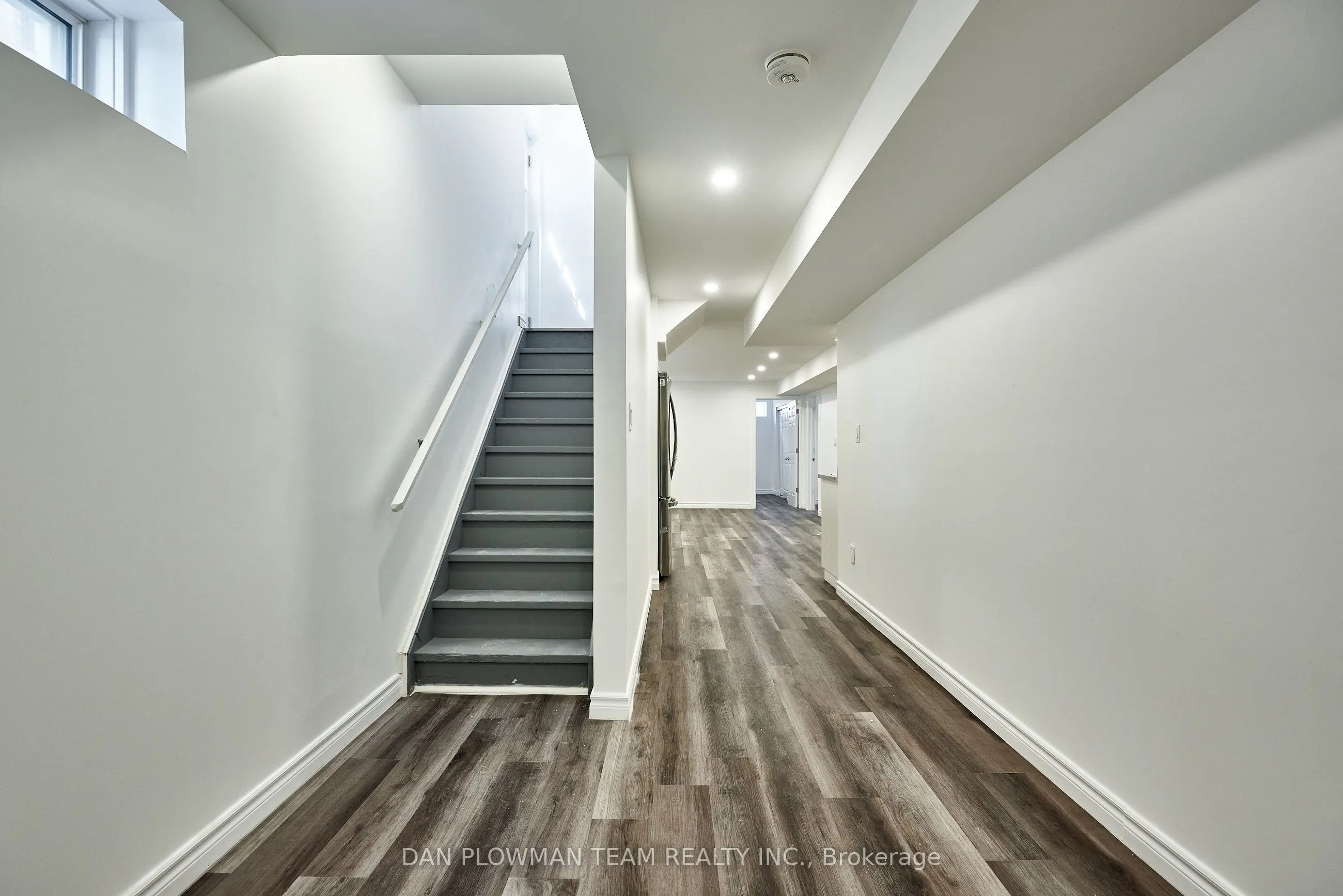 10 St. Ives Crescent, #Basement