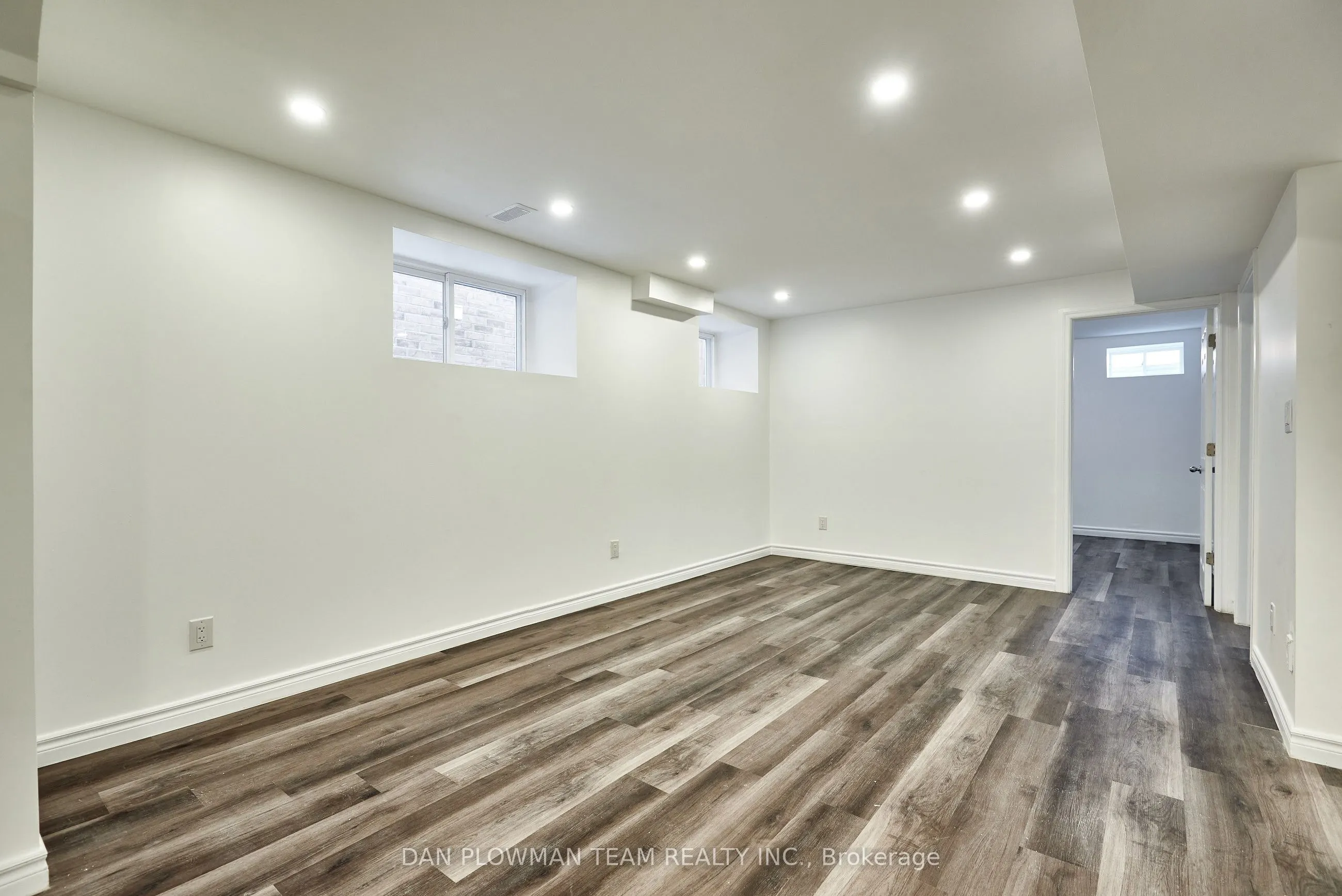 10 St. Ives Crescent, #Basement