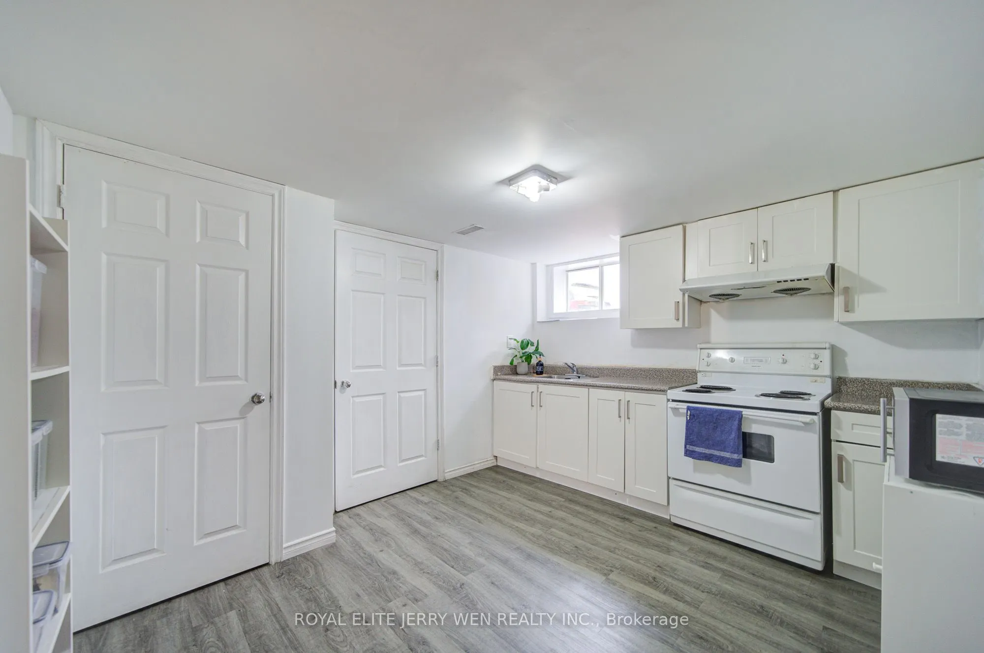1402 Wilson Road N