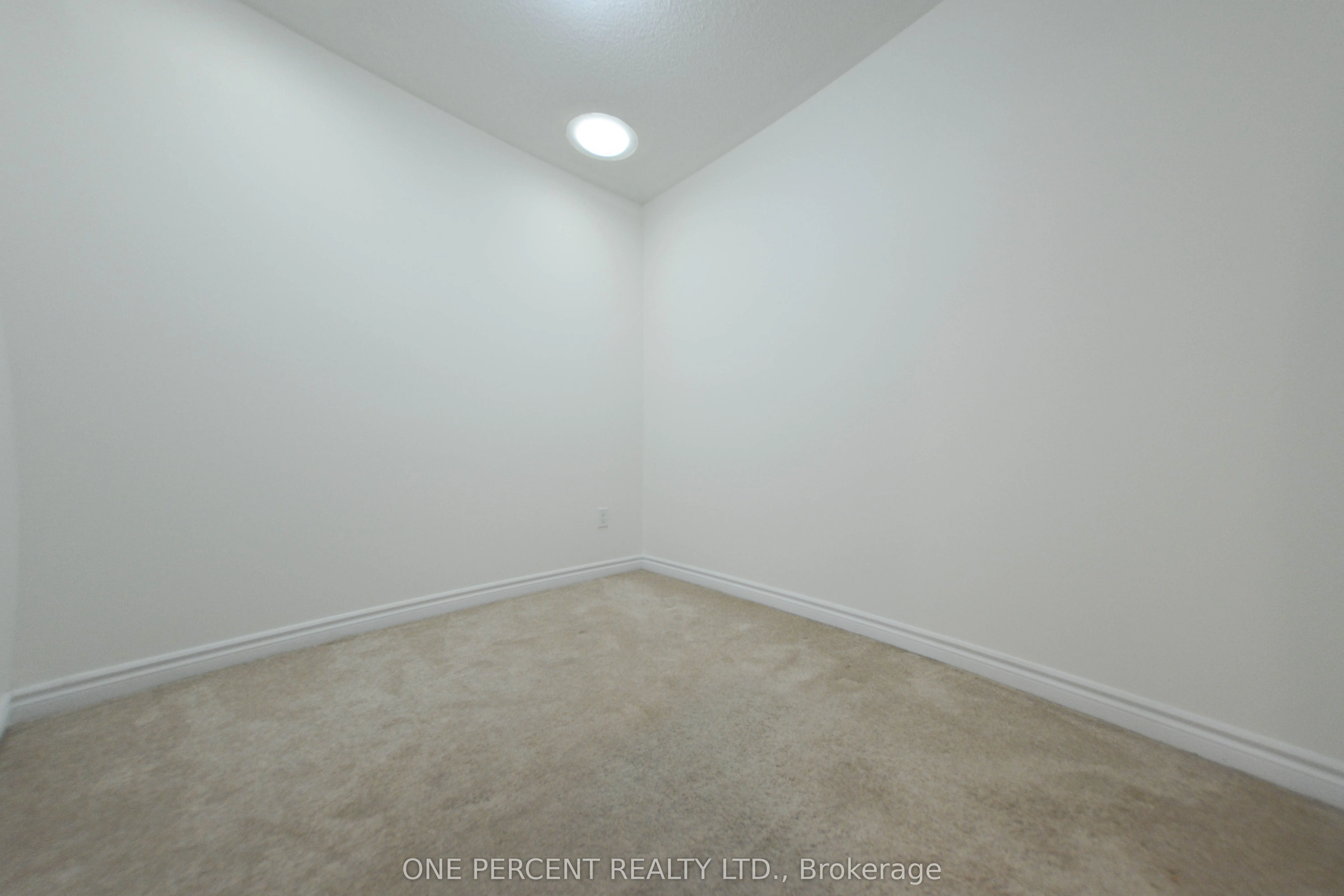 1 Eaton Park Lane, #20