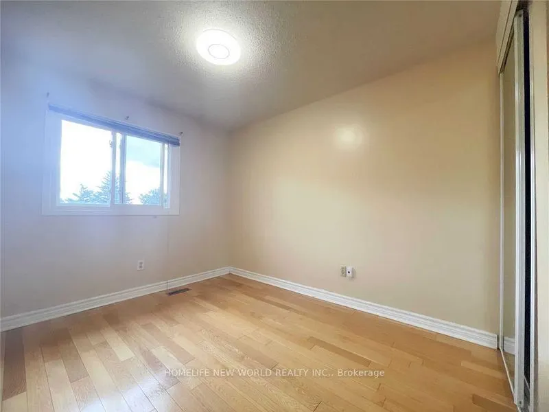 94 Seamist Crescent