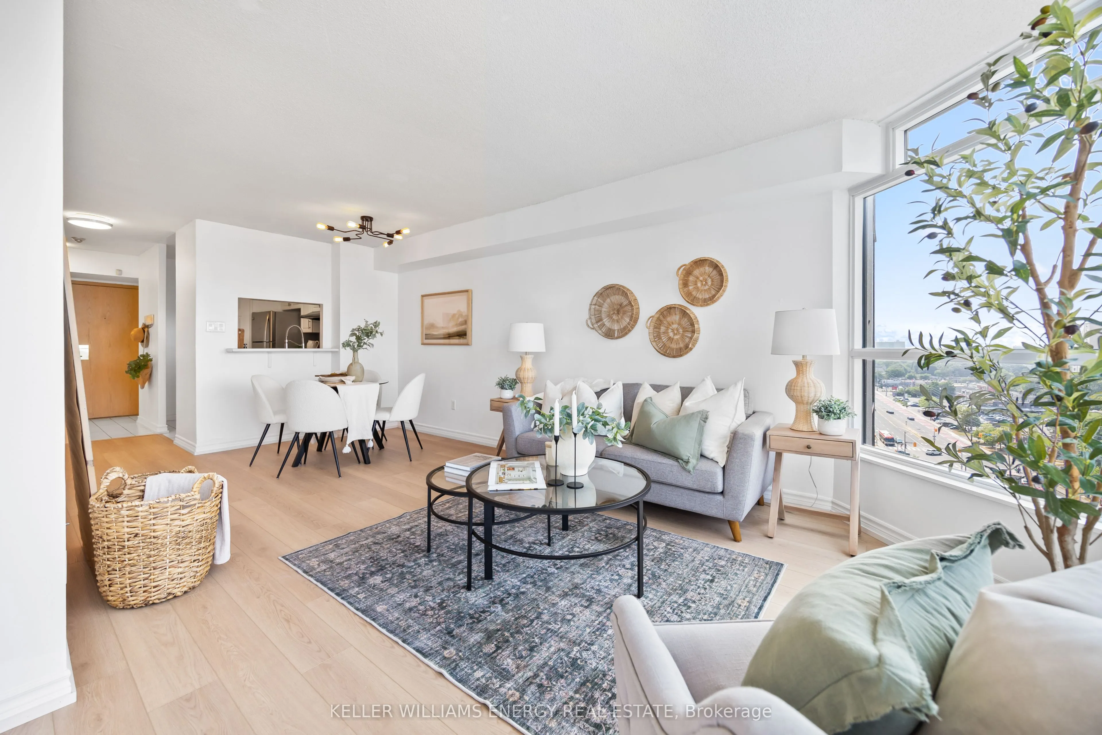 3231 Eglinton Avenue E, #1107