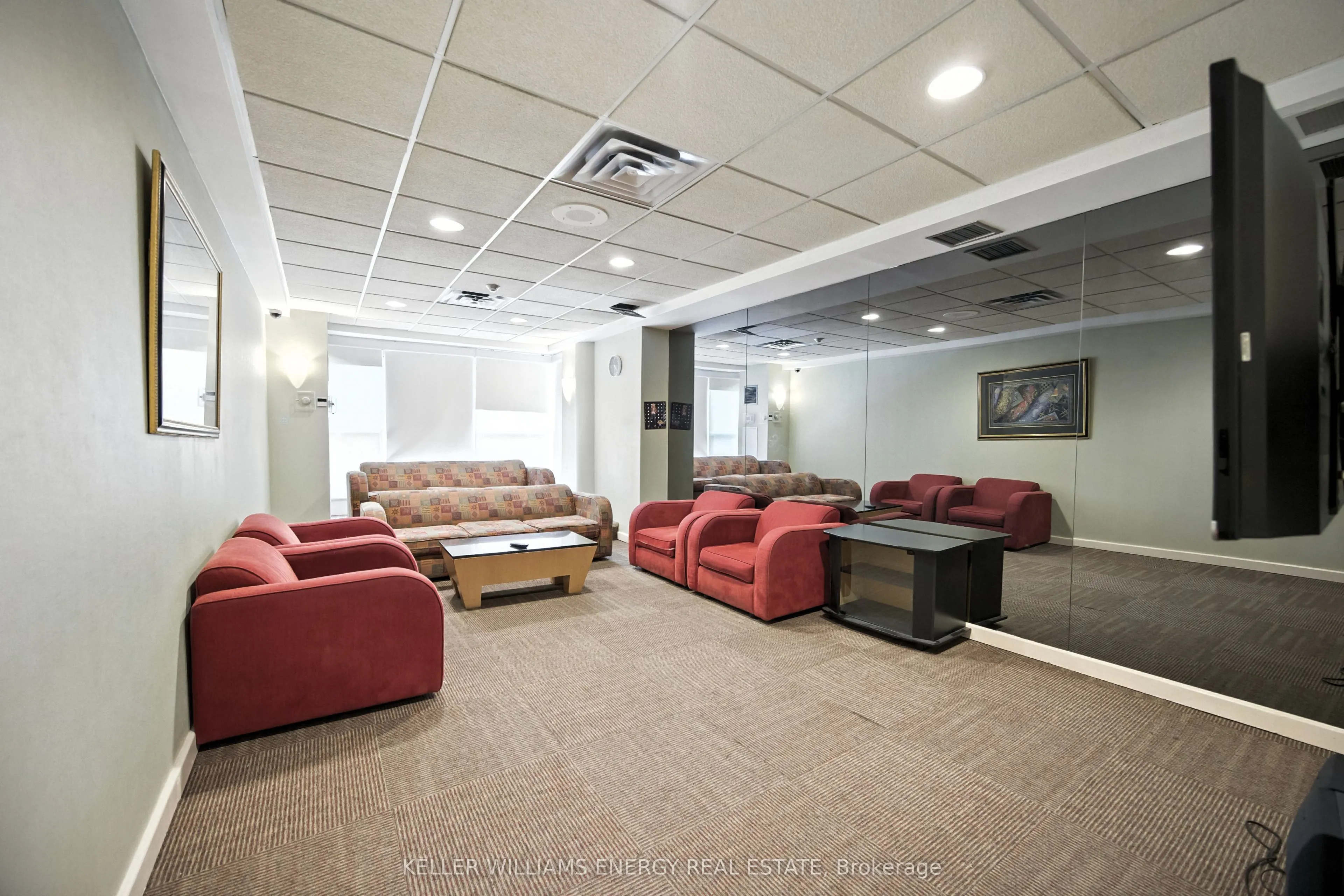 3231 Eglinton Avenue E, #1107