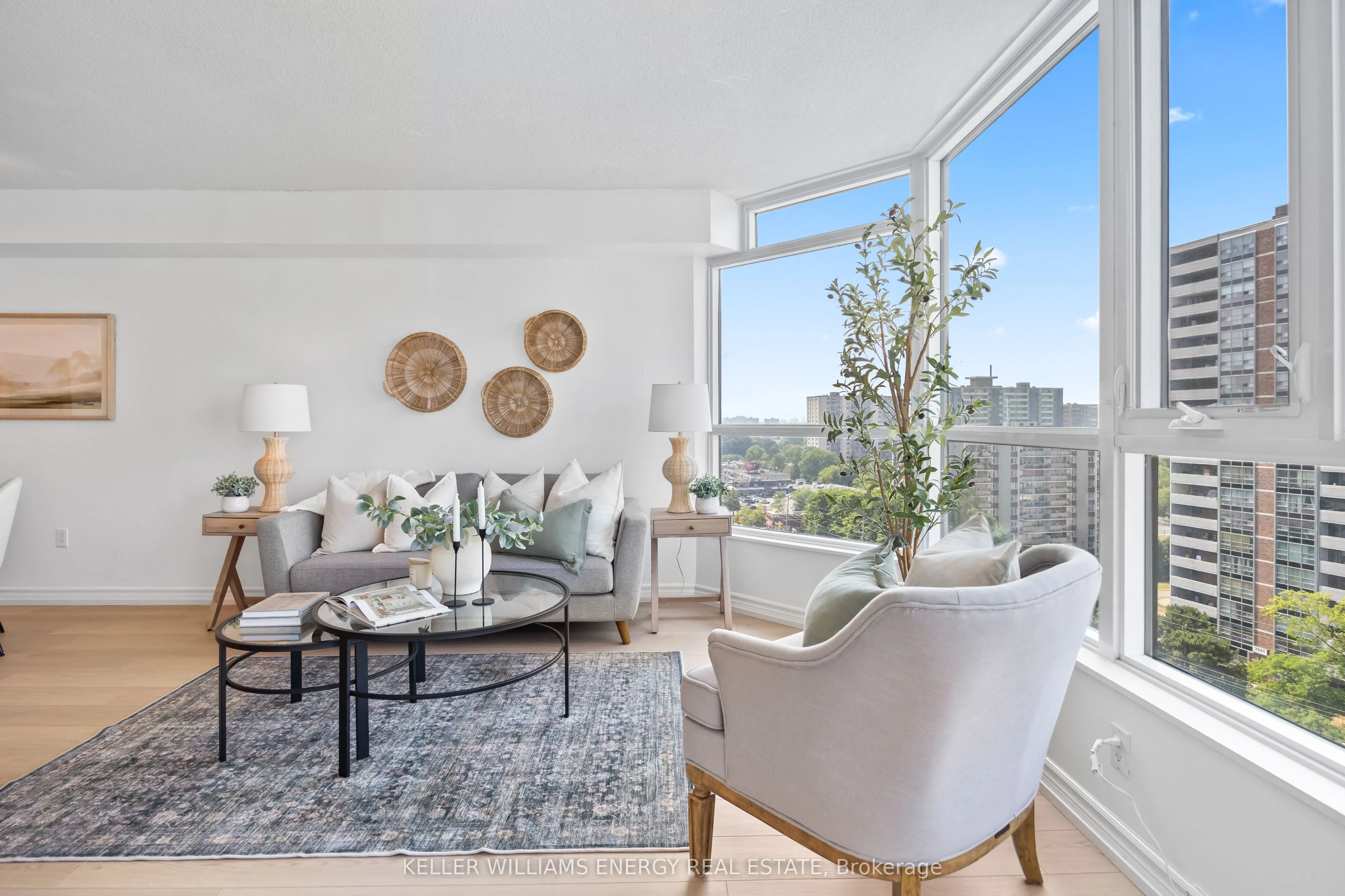 3231 Eglinton Avenue E, #1107