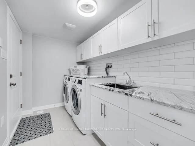 17 Clarington Boulevard, #17