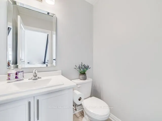 17 Clarington Boulevard, #17