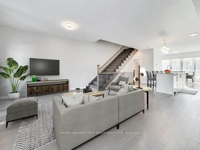 17 Clarington Boulevard, #17