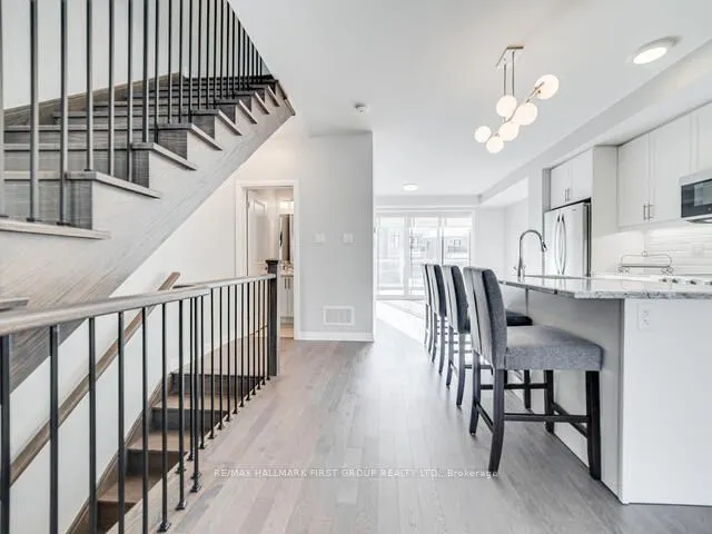 17 Clarington Boulevard, #17