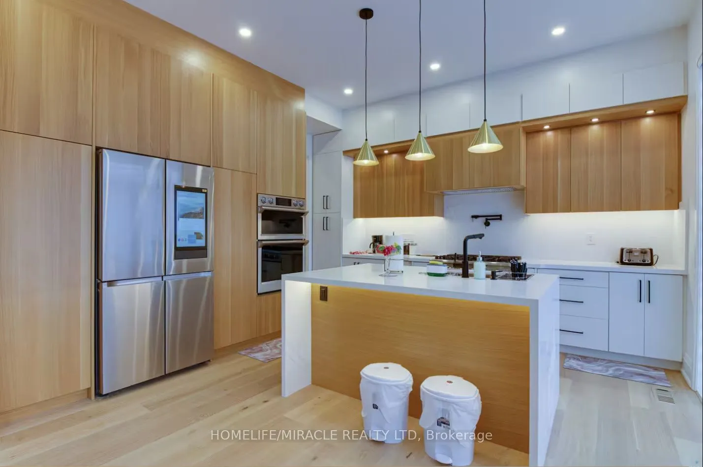 10 Stamford Square S