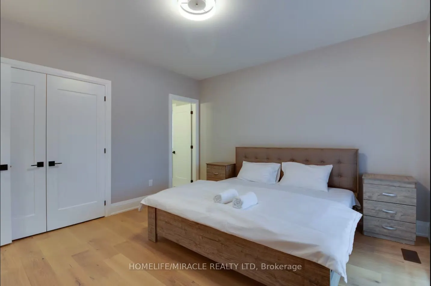 10 Stamford Square S