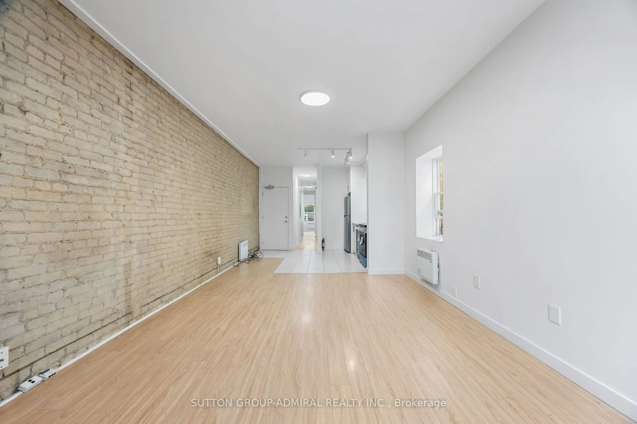 1969 Queen Street E, #3