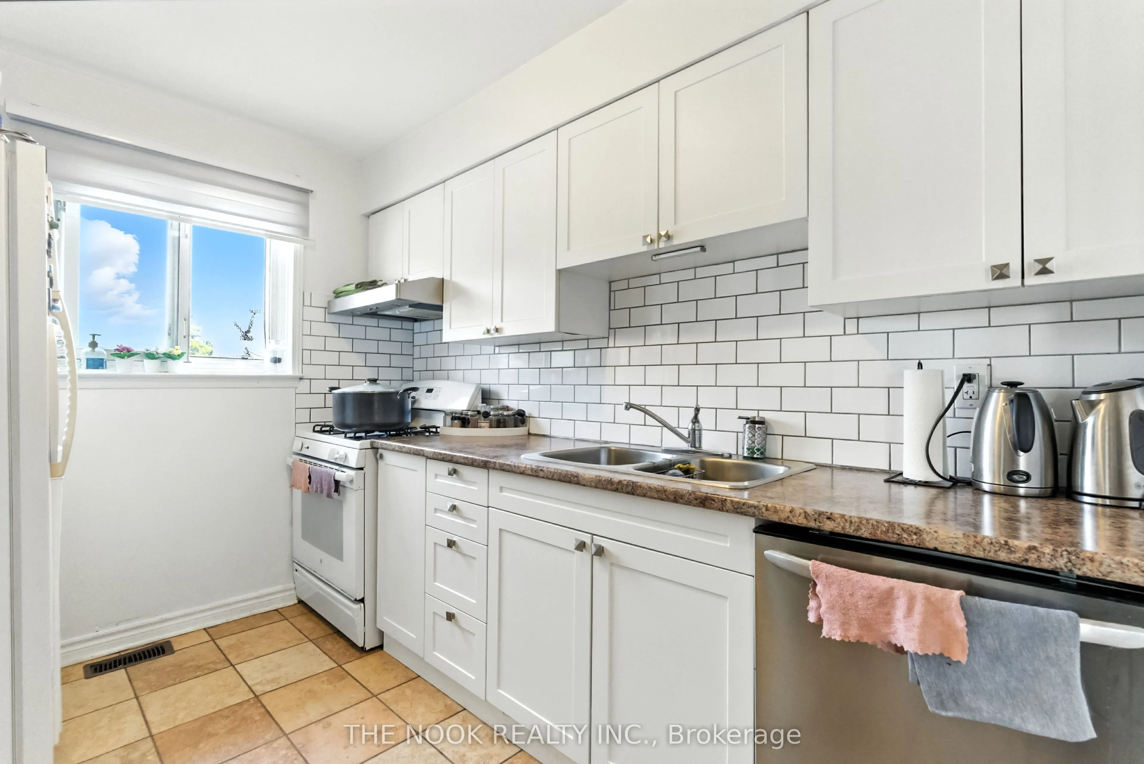 308 Chaleur Avenue