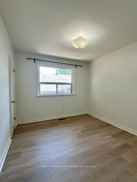 20 Botany Hill DR ,MAIN FLOOR