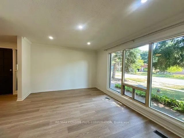 20 Botany Hill DR ,MAIN FLOOR