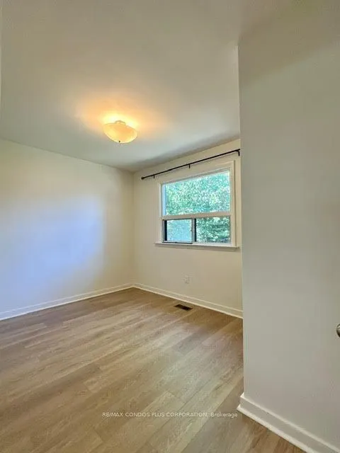 20 Botany Hill DR ,MAIN FLOOR