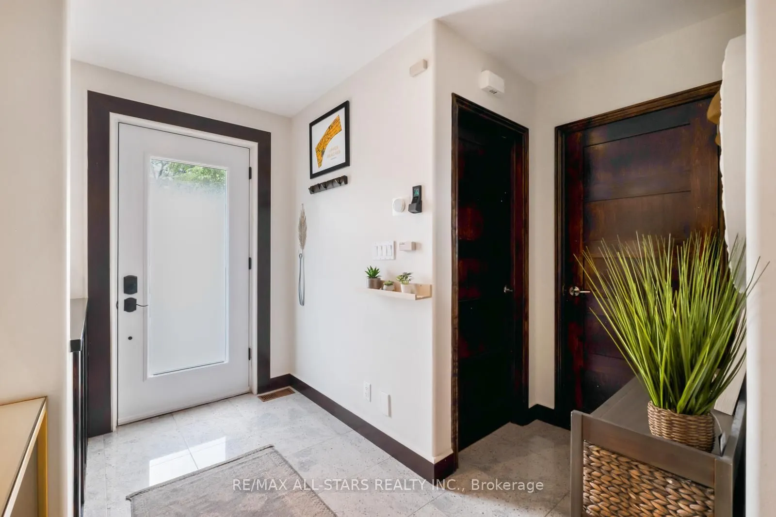 12 Glen Davis Crescent