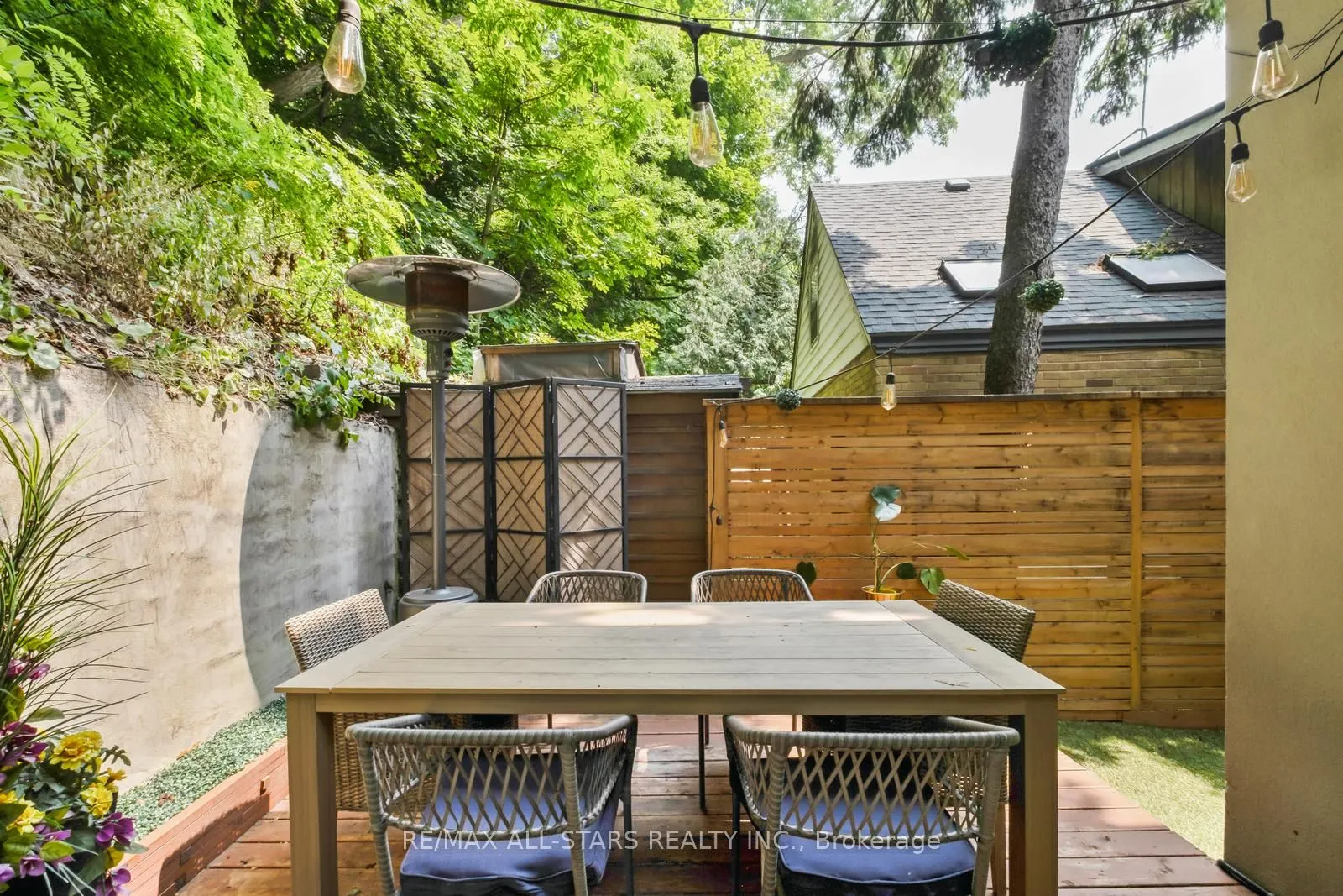 12 Glen Davis Crescent