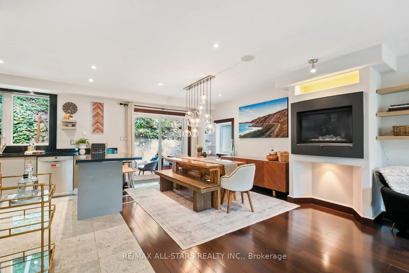12 Glen Davis Crescent