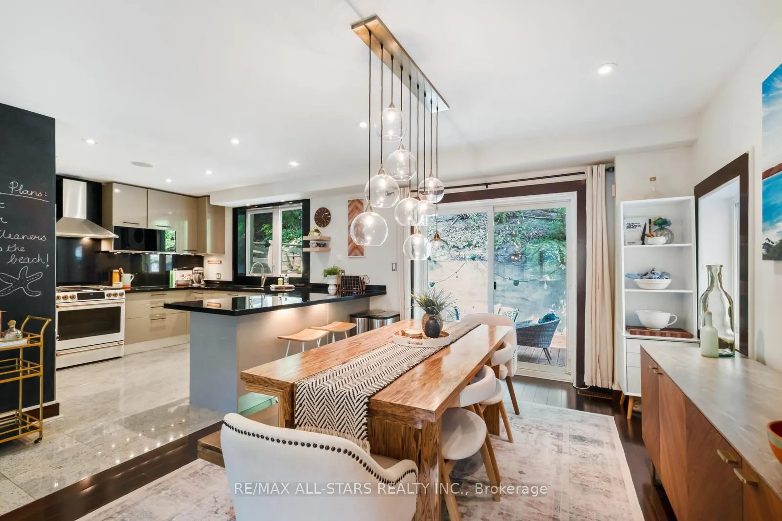 12 Glen Davis Crescent