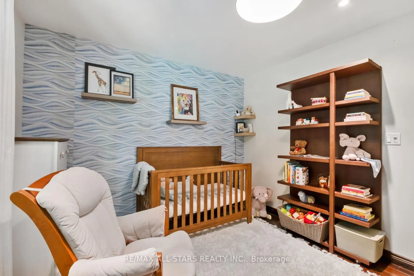12 Glen Davis Crescent