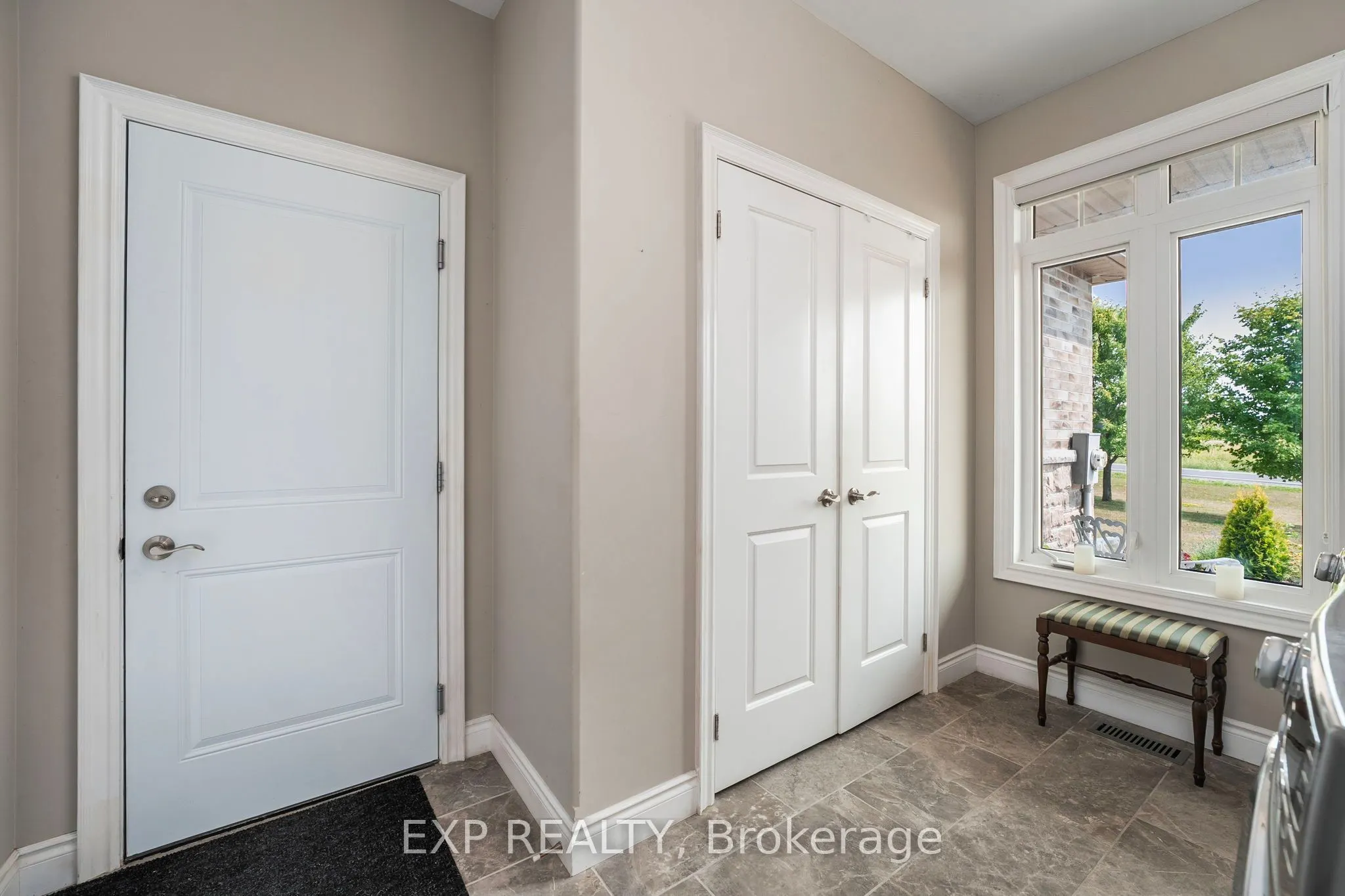 1295 Saintfield Road