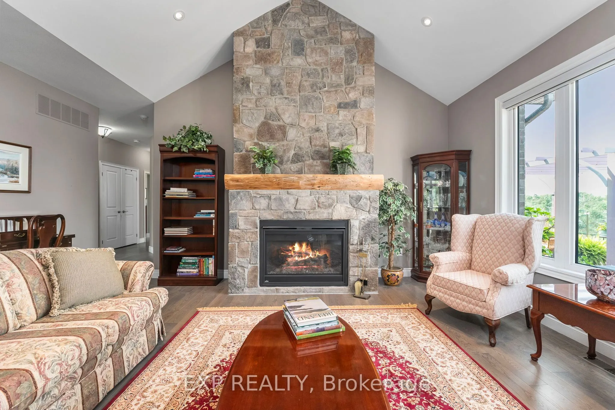 1295 Saintfield Road