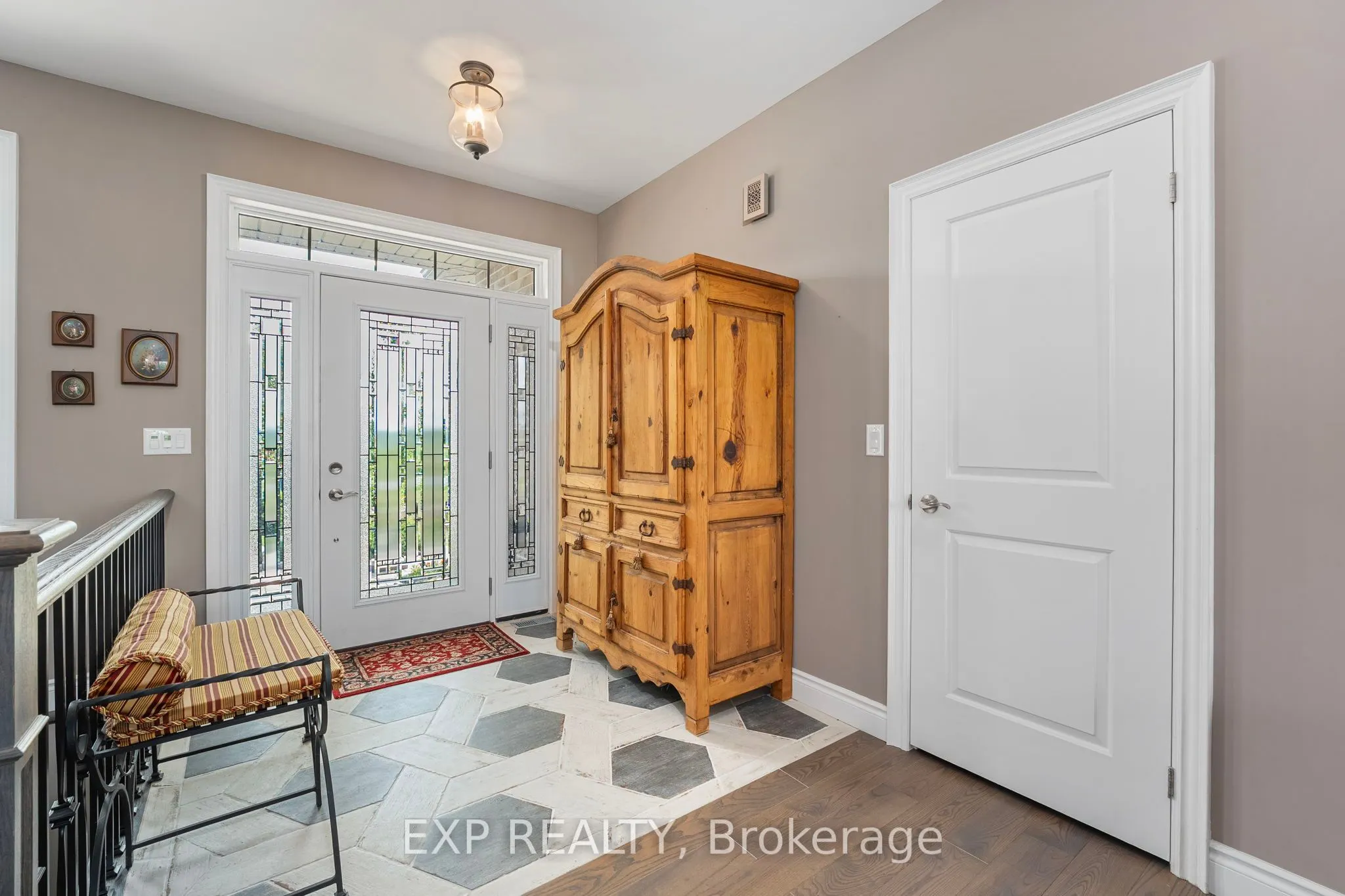 1295 Saintfield Road