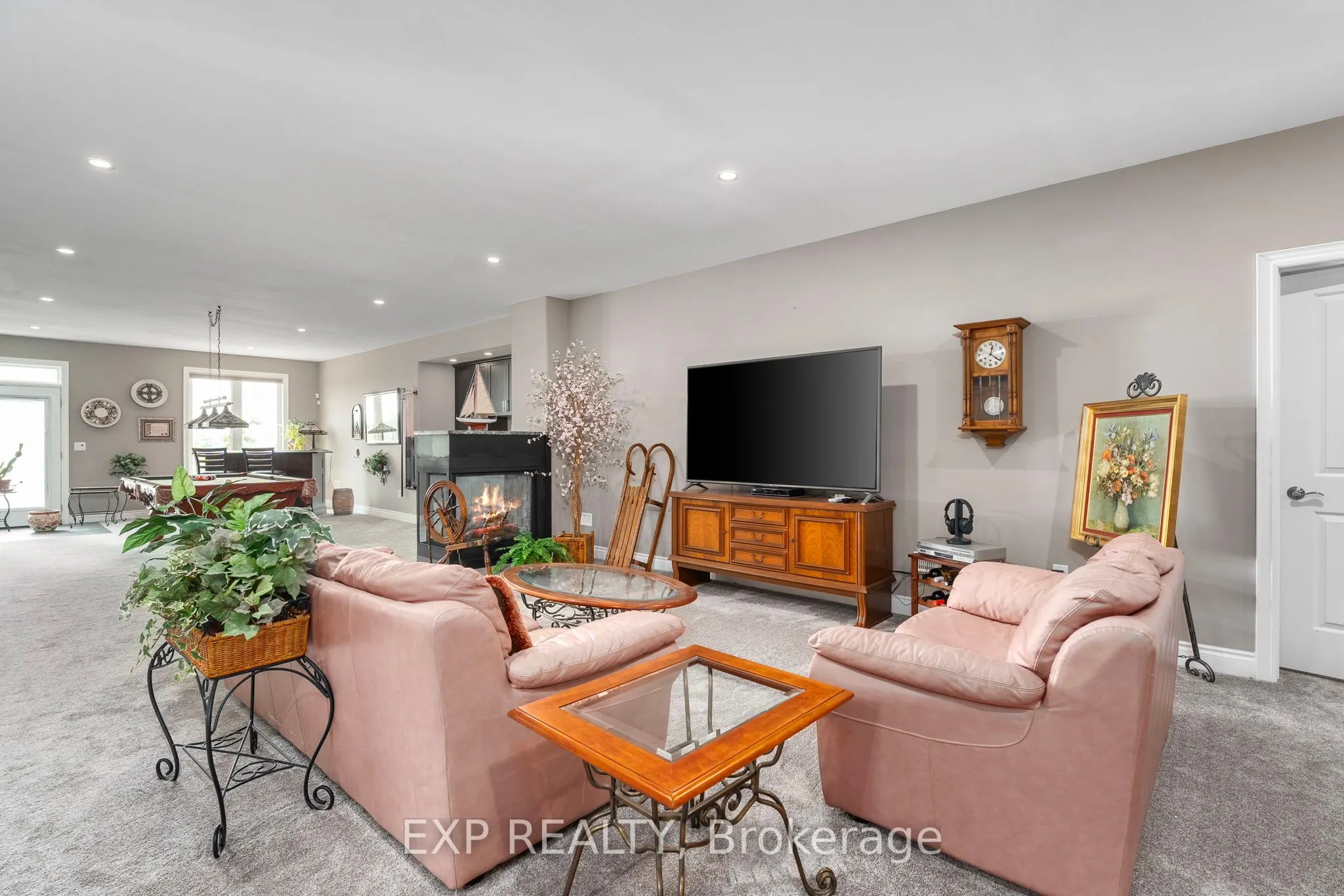1295 Saintfield Road