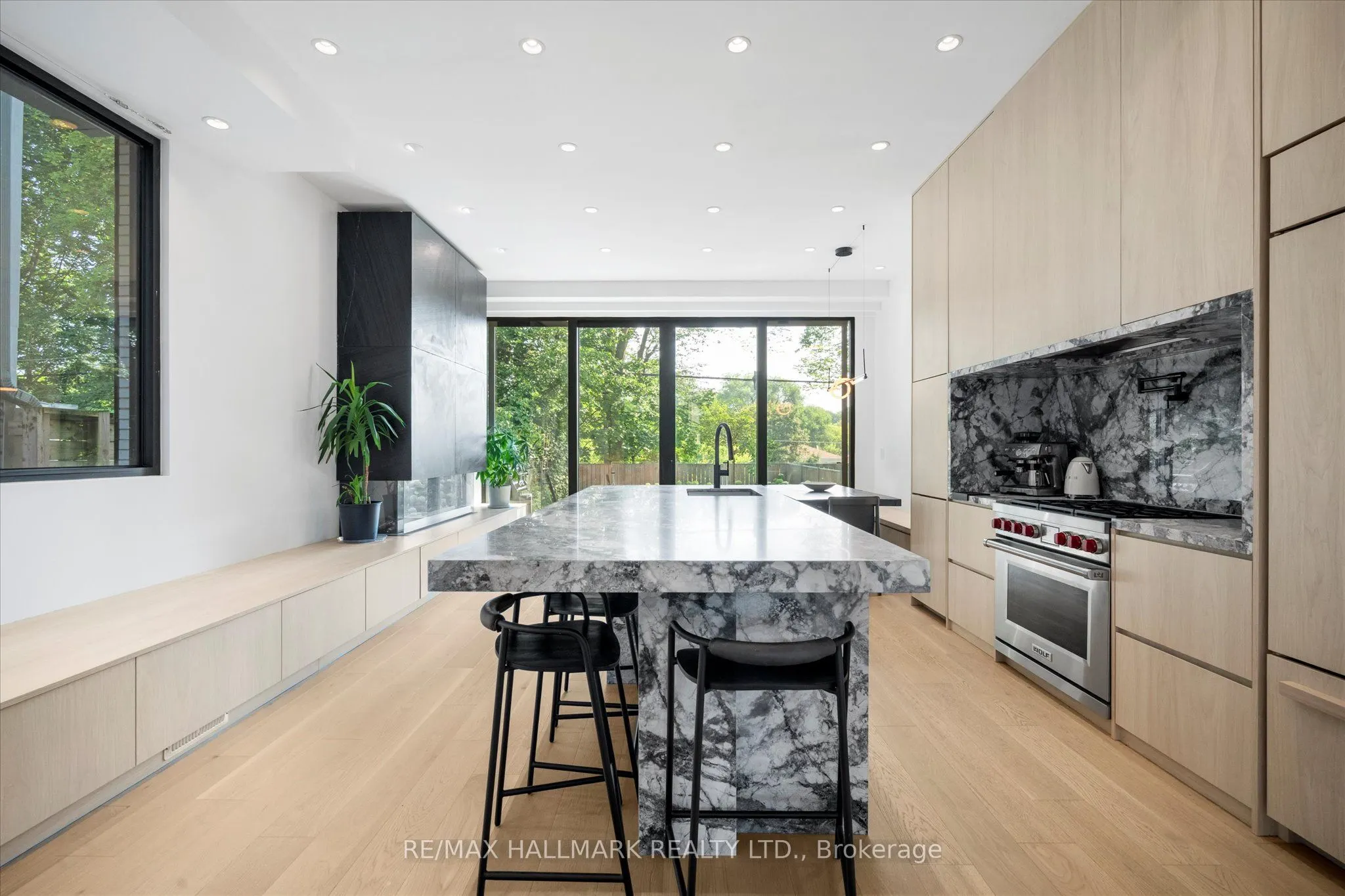 31 Redwood Avenue