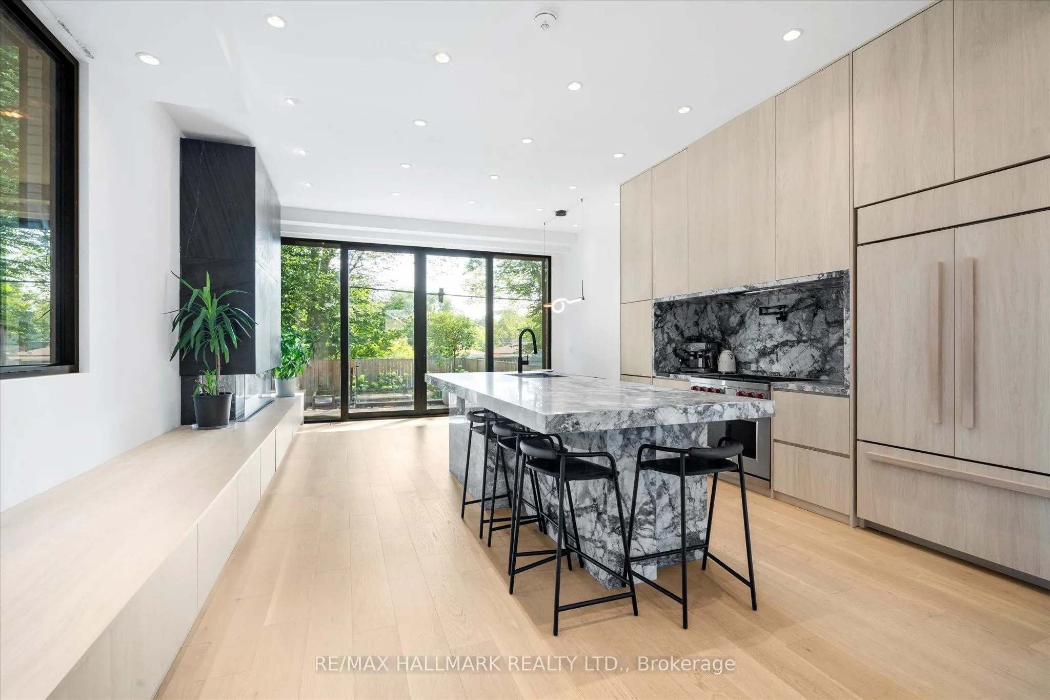 31 Redwood Avenue