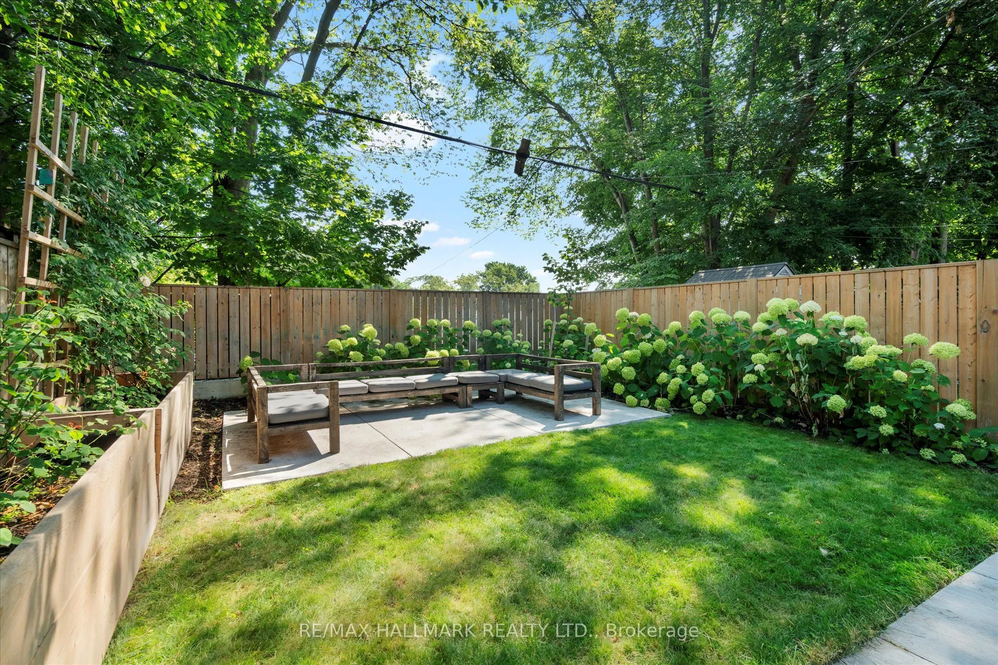 31 Redwood Avenue
