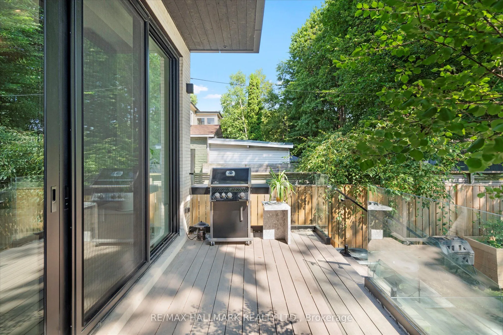31 Redwood Avenue