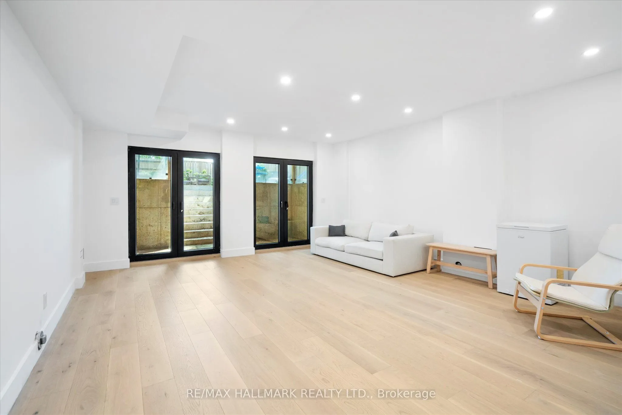 31 Redwood Avenue