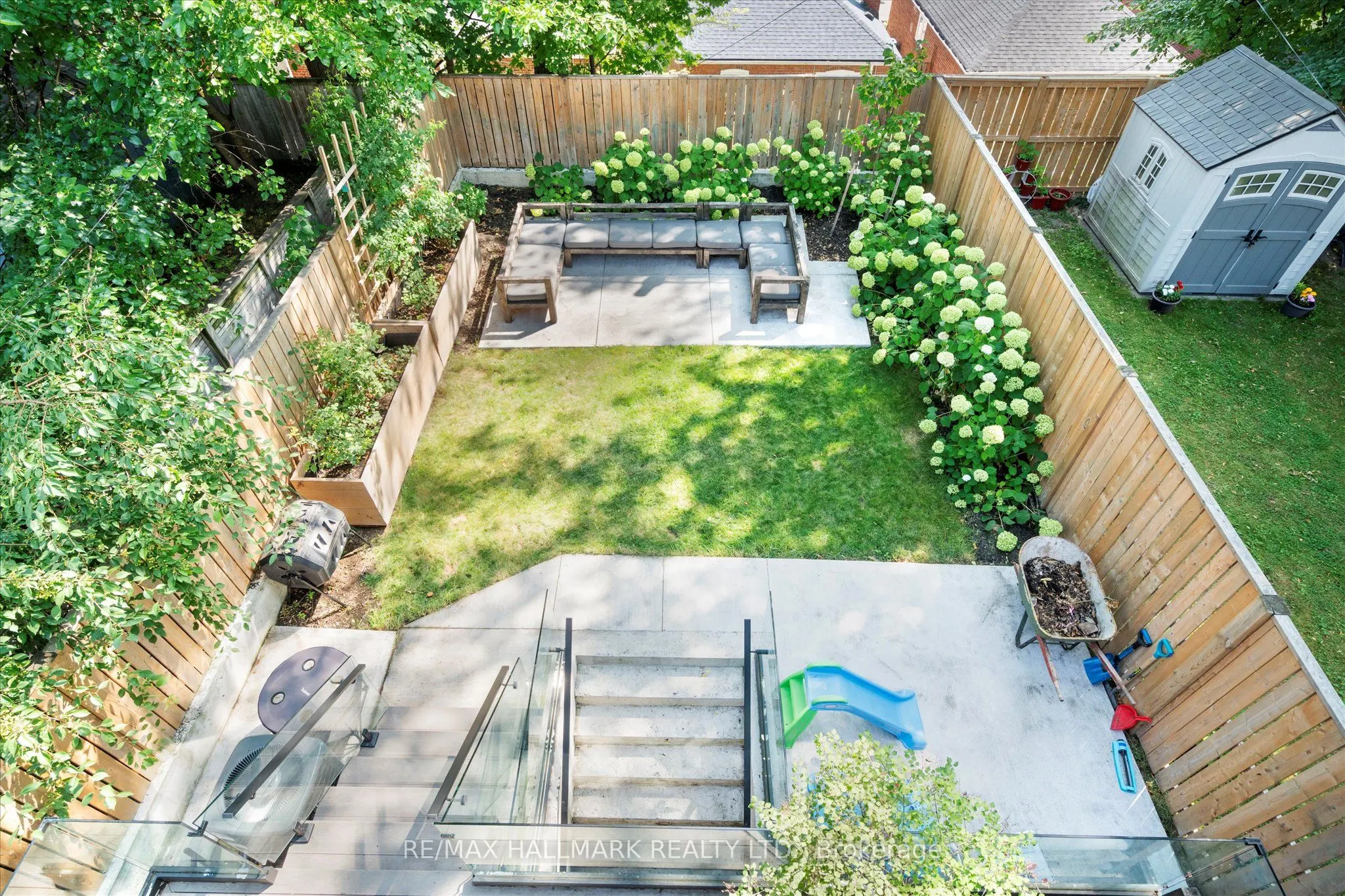 31 Redwood Avenue