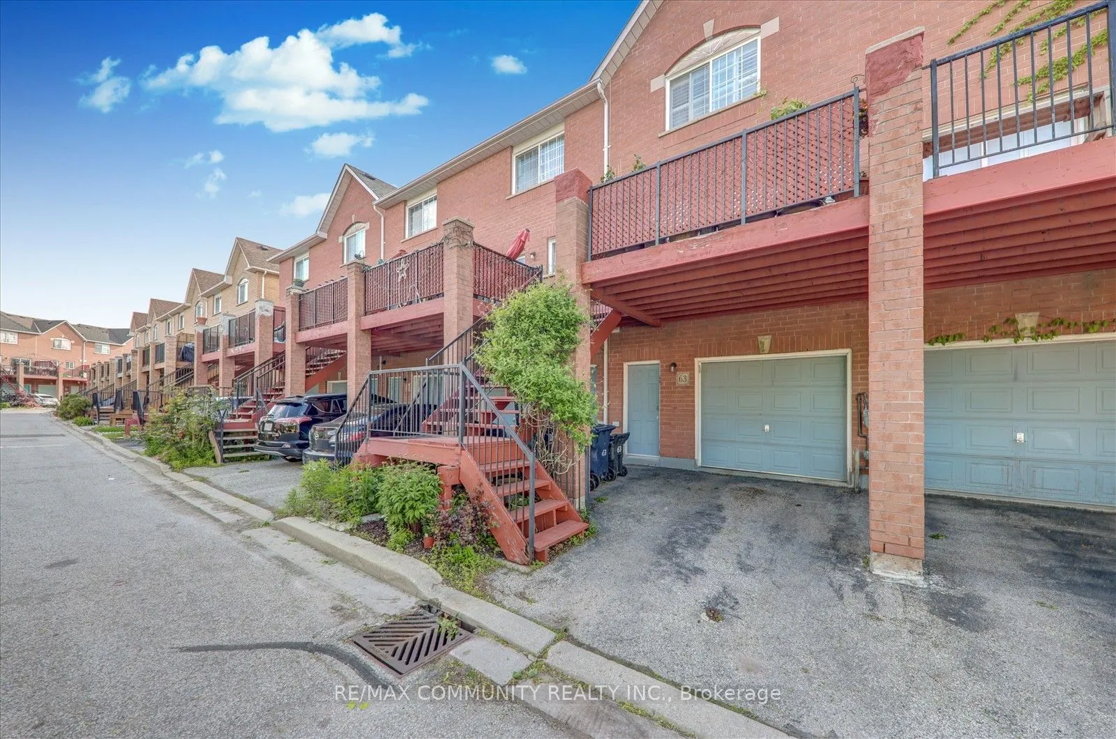 2758 Eglinton Avenue E, #63