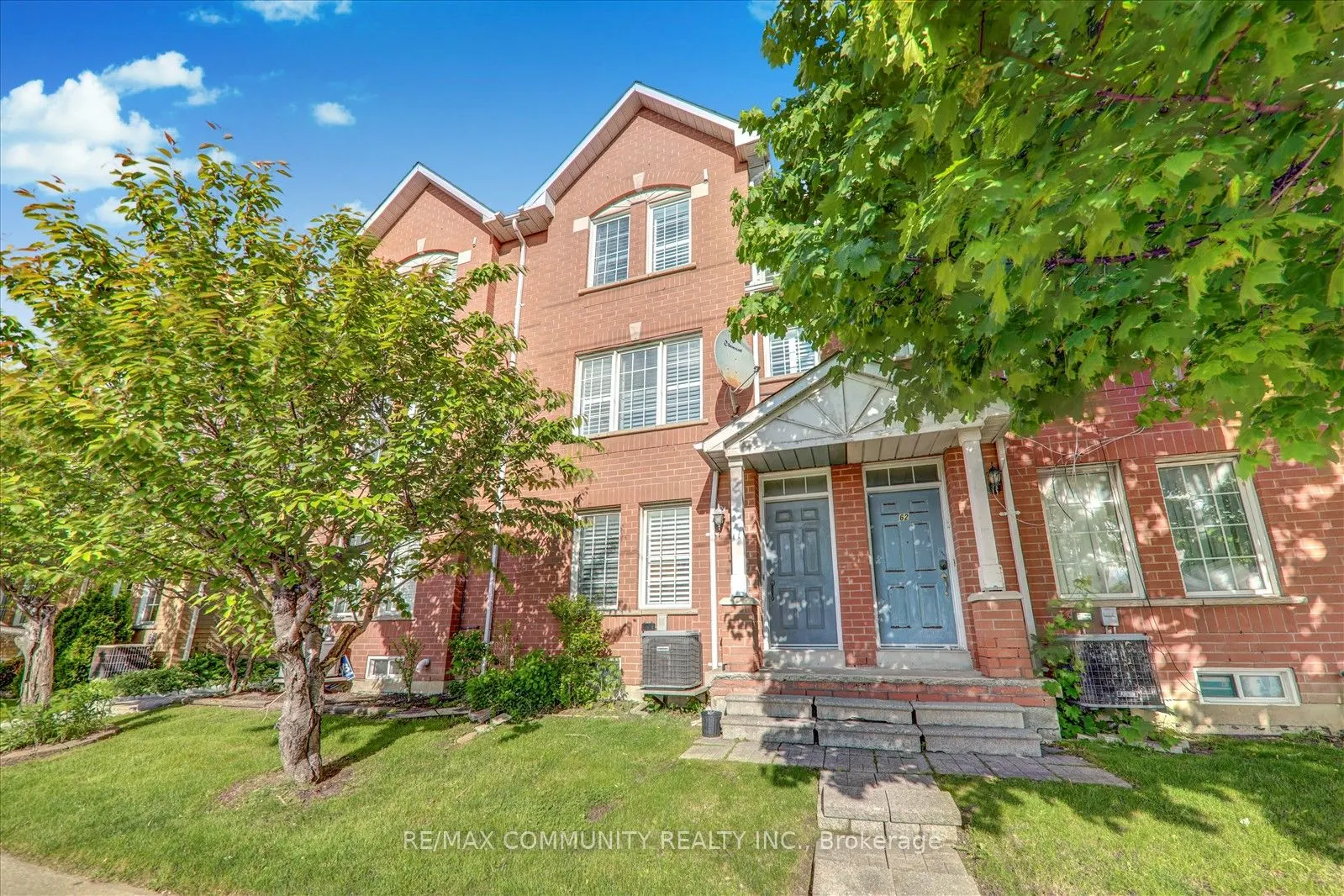 2758 Eglinton Avenue E, #63