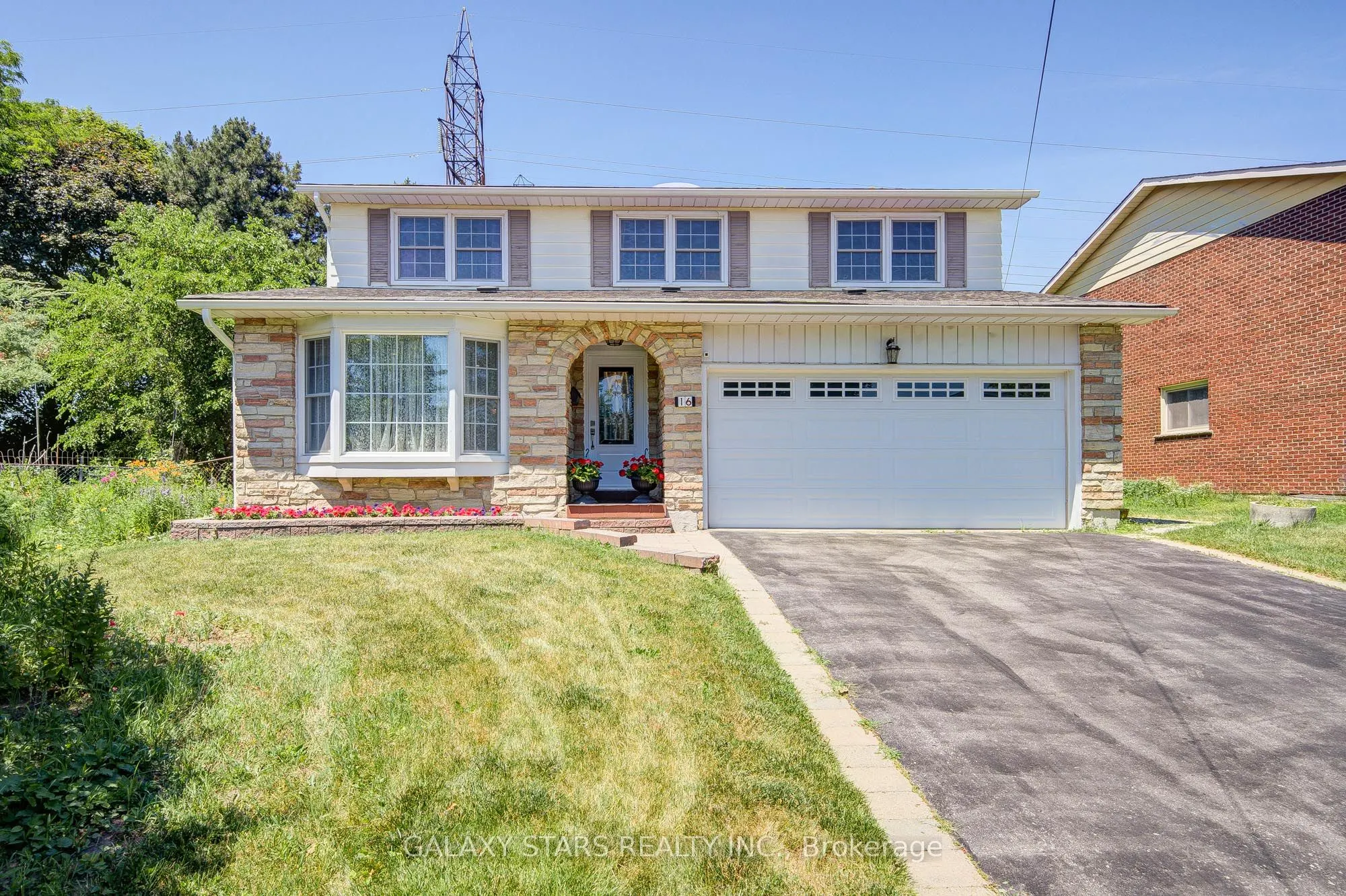 16 Blairwood Terrace