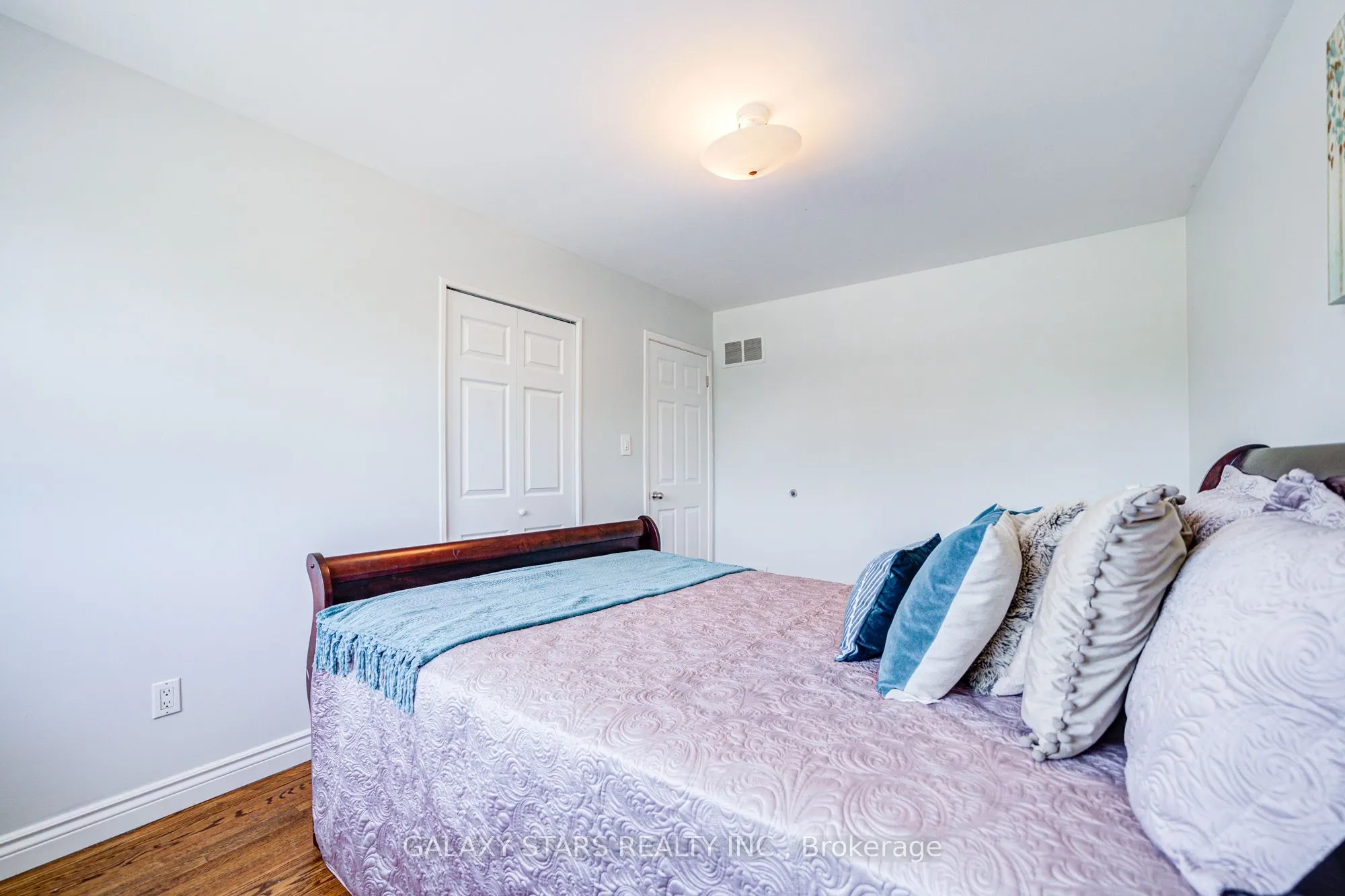 16 Blairwood Terrace