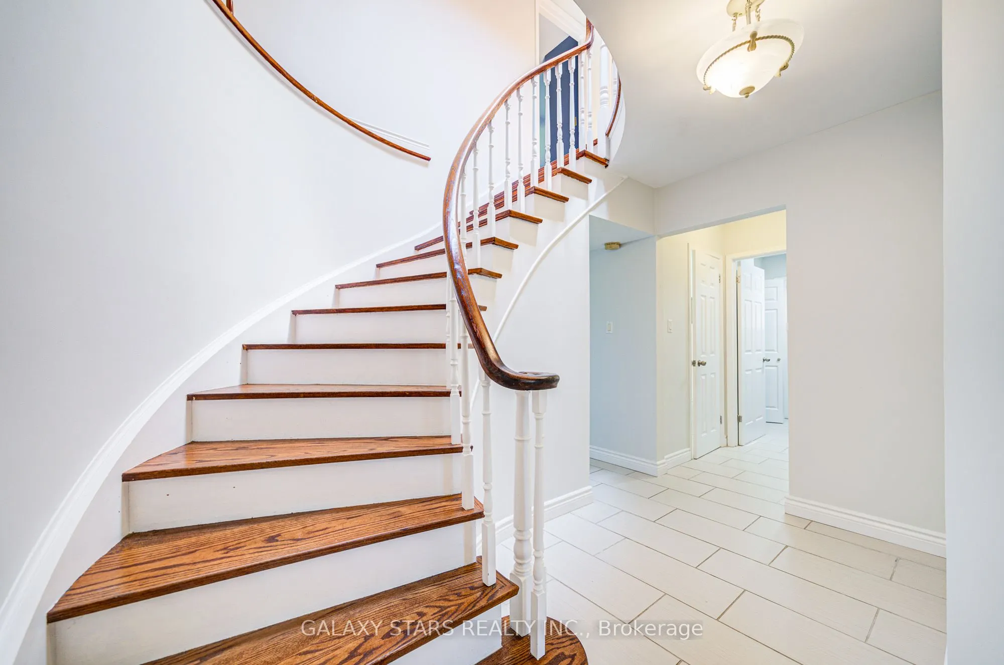 16 Blairwood Terrace