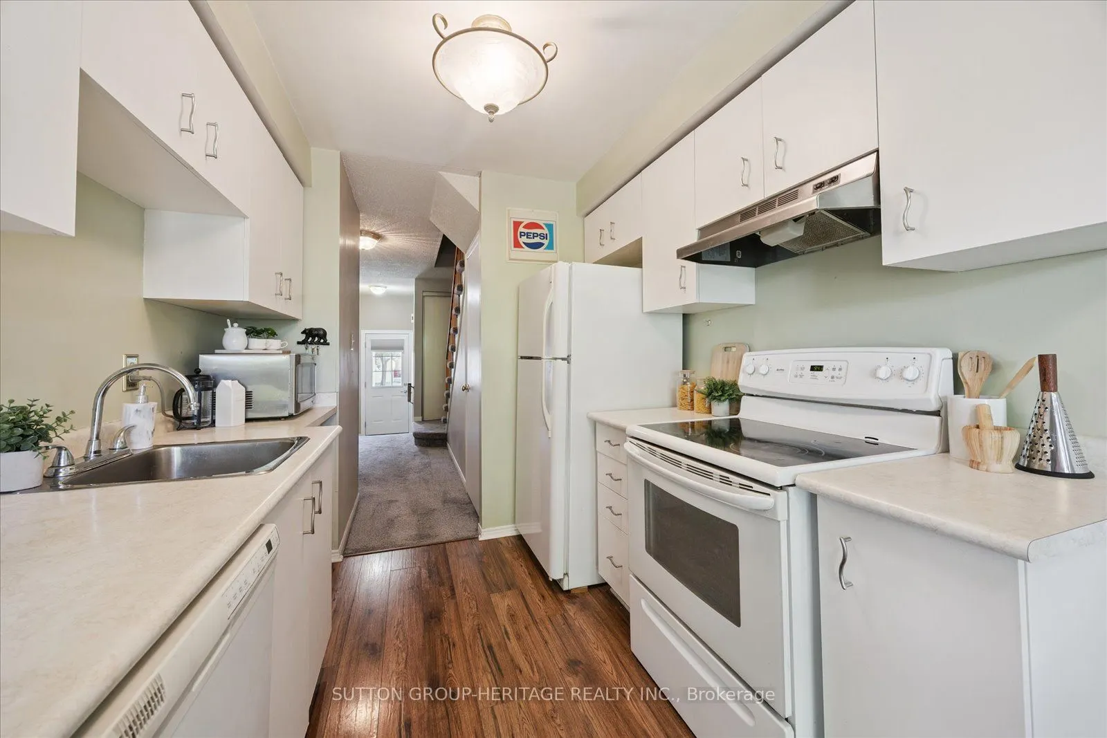 10 Bassett Boulevard, #26