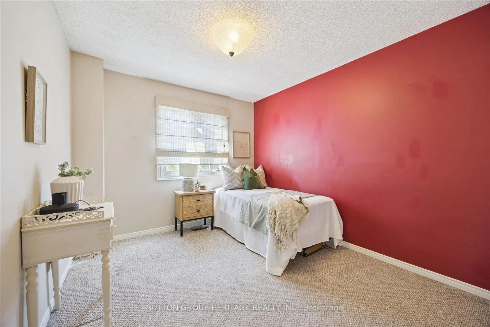 10 Bassett Boulevard, #26