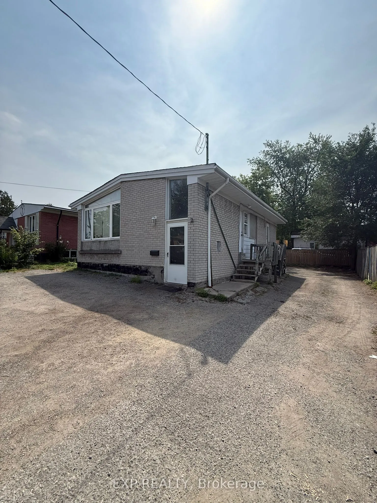 3 Summer Drive, #Main (Upper Level)